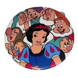 The Walt Disney Co Snow White The Seven Dwarfs Button Pin The Walt Disney Co Vtg